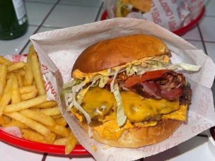 Spot & Choo`s Burgers