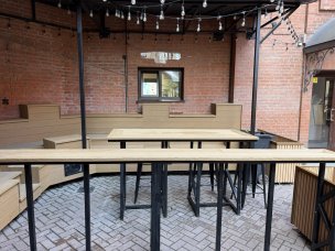 Bootleggers Pub