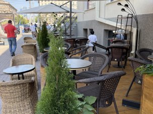 Harat`s pub