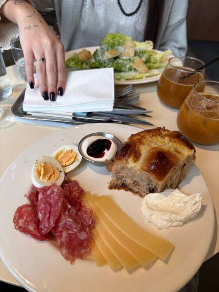 Эми bistro&bakery, кофейня 12.04.26 — обзор @apkaev_food