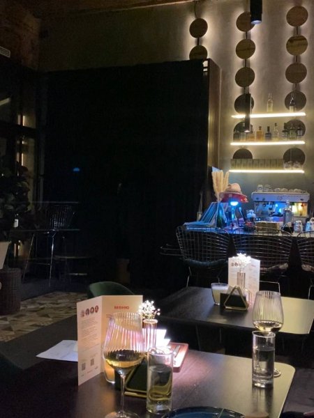 Винный и коктейльный бар Мэйби Рислинг? – отзыв @gastrotour_nsk