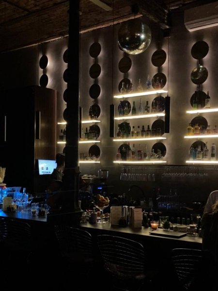 Винный и коктейльный бар Мэйби Рислинг? – отзыв @gastrotour_nsk