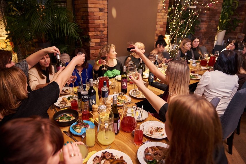 НГ корпоративы с программой в ресторане Густо&Пряно