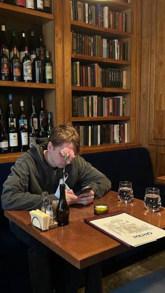 Библиотека, ресторан – обзор @iloveat21