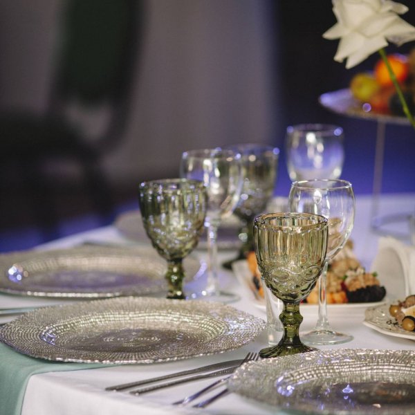 Новогодние корпоративы в зале Ботаника Холл