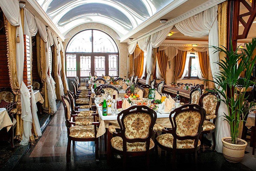 Весенний Вечер SHOW в кафе Амир